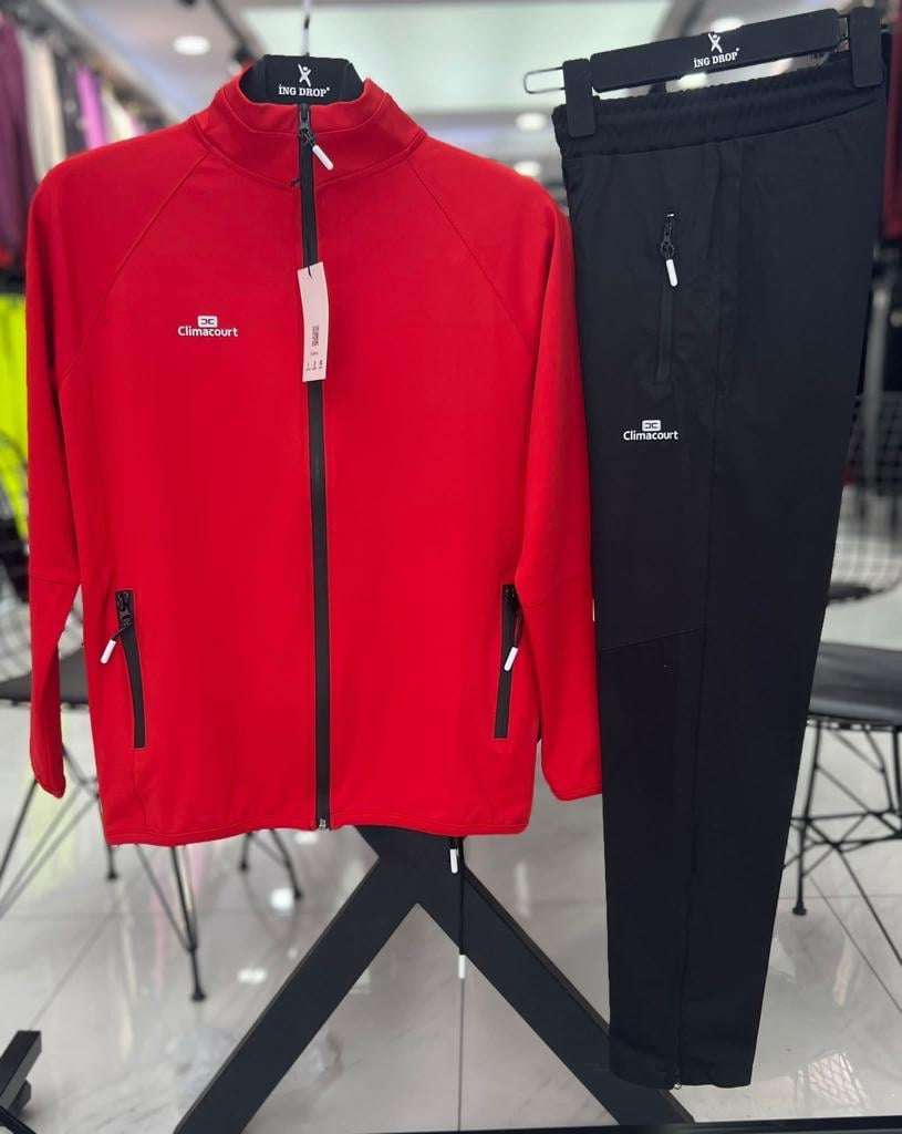 Dressikampsun ja dressipüksi kombo